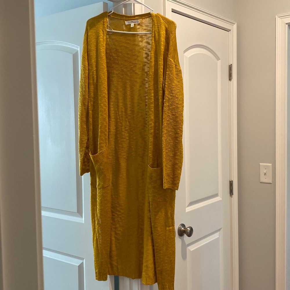 Medium size light weight mustard yellow cardigan